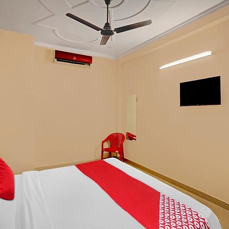 Hotel O Pari Hotel 가지아바드 외부 사진