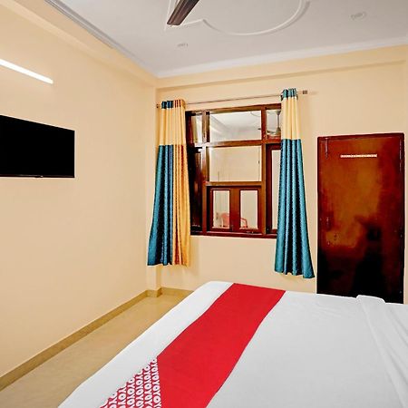 Hotel O Pari Hotel 가지아바드 외부 사진